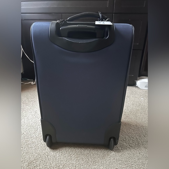 Coach carryon suitcase - Picture 3 of 4